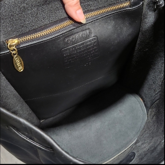 RARE EUC Black Vintage XL Coach Leather Backpack - Picture 9 of 12